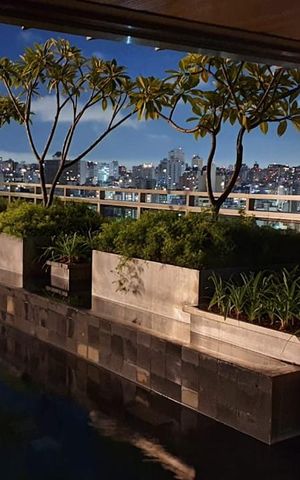 Studio para alugar com 28m², 1 quarto e 1 vaga Studio para alugar com 28m², 1 quarto e 1 vagaÁrea comum - Piscina