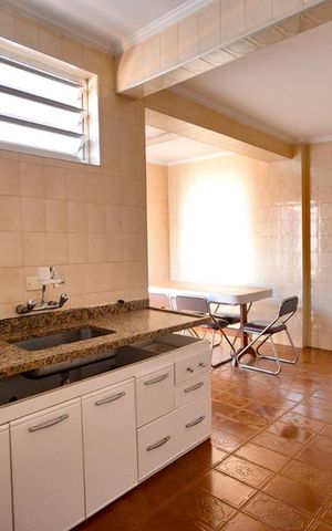 Casa para alugar com 120m², 3 quartos e 2 vagasCozinha