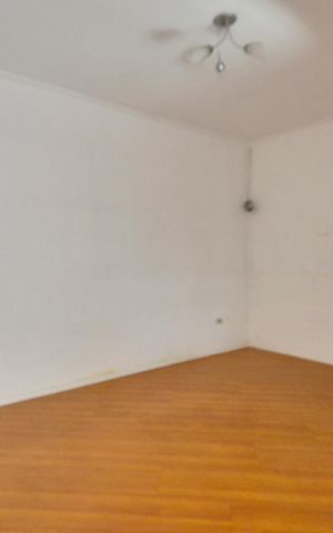 Casa para alugar com 120m², 3 quartos e 2 vagasSala