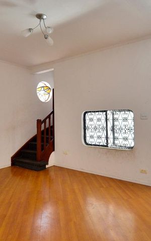 Casa para alugar com 120m², 3 quartos e 2 vagasSala