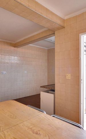 Casa para alugar com 120m², 3 quartos e 2 vagasCozinha