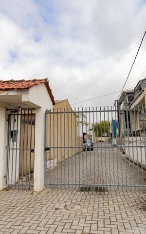 Casa à venda com 68m², 2 quartos e sem vaga Casa à venda com 68m², 2 quartos e sem vagaFachada do Condomínio
