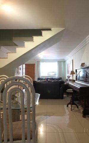Casa à venda com 150m², 3 quartos e 1 vagaSala