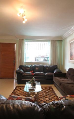 Casa à venda com 150m², 3 quartos e 1 vagaSala