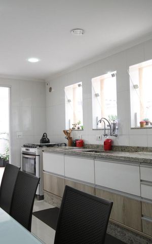 Casa à venda com 150m², 3 quartos e 1 vagaCozinha