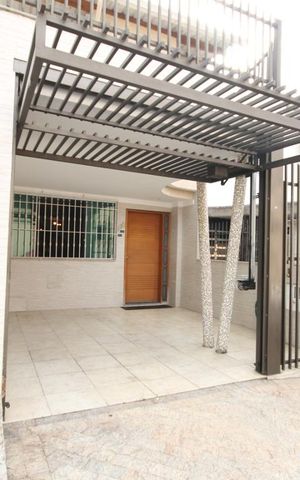 Casa à venda com 150m², 3 quartos e 1 vagaFachada