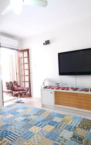 Casa à venda com 150m², 3 quartos e 1 vagaSuíte