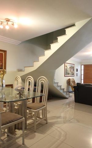 Casa à venda com 150m², 3 quartos e 1 vagaSala