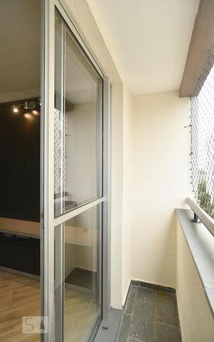 Apartamento para alugar com 65m², 3 quartos e 1 vagaVaranda