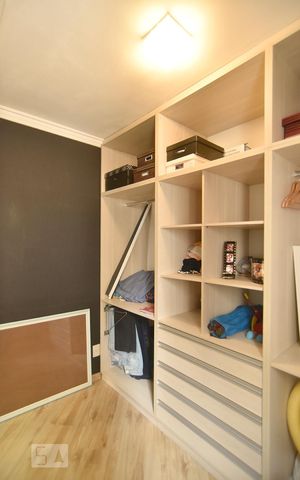 Apartamento para alugar com 65m², 3 quartos e 1 vagaQuarto 3 (closet)