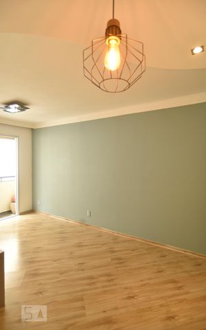 Apartamento para alugar com 65m², 3 quartos e 1 vagaSala
