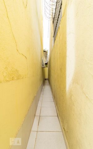 Casa à venda com 150m², 2 quartos e 2 vagas Casa à venda com 150m², 2 quartos e 2 vagasQuintal