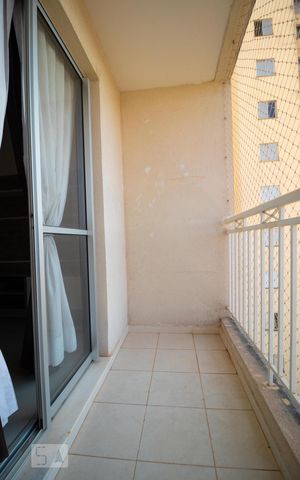Apartamento à venda com 64m², 2 quartos e 1 vaga Apartamento à venda com 64m², 2 quartos e 1 vagaSacada