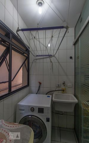 Apartamento à venda com 68m², 3 quartos e 2 vagas Apartamento à venda com 68m², 3 quartos e 2 vagasLavanderia