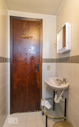 Apartamento à venda com 40m², 1 quarto e 1 vaga Apartamento à venda com 40m², 1 quarto e 1 vagaBanheiro da Suíte
