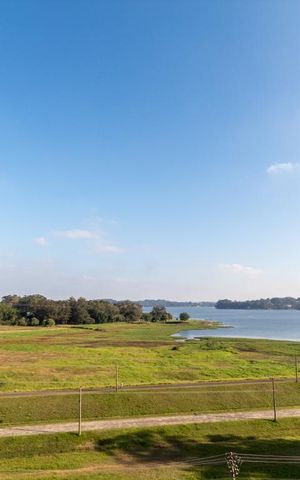 Apartamento à venda com 51m², 2 quartos e 1 vaga Apartamento à venda com 51m², 2 quartos e 1 vagaVista da sala