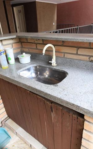 Casa para alugar com 350m², 5 quartos e 4 vagas Casa para alugar com 350m², 5 quartos e 4 vagasÁrea comum - Churrasqueira