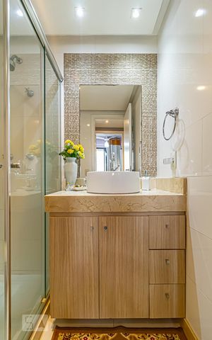 Apartamento à venda com 180m², 3 quartos e 1 vaga Apartamento à venda com 180m², 3 quartos e 1 vagaBanheiro Social