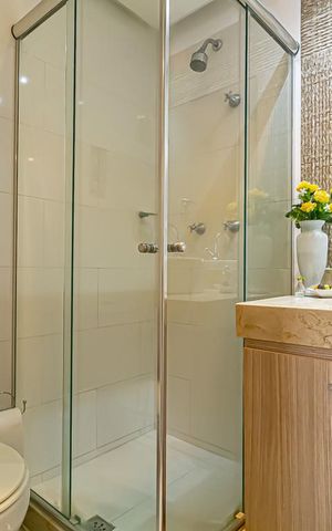 Apartamento à venda com 180m², 3 quartos e 1 vaga Apartamento à venda com 180m², 3 quartos e 1 vagaBanheiro Social