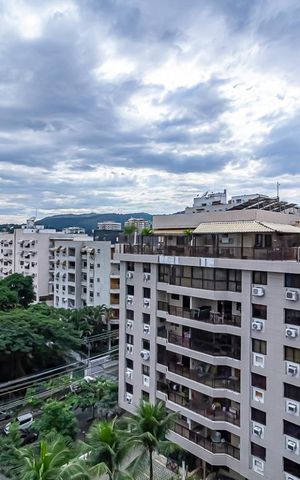 Apartamento à venda com 180m², 3 quartos e 1 vaga Apartamento à venda com 180m², 3 quartos e 1 vagaVista da Cobertura
