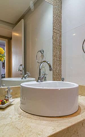Apartamento à venda com 180m², 3 quartos e 1 vaga Apartamento à venda com 180m², 3 quartos e 1 vagaBanheiro Social