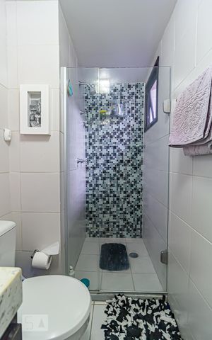 Apartamento à venda com 180m², 3 quartos e 1 vaga Apartamento à venda com 180m², 3 quartos e 1 vagaBanheiro da Suíte 1