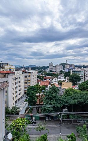 Apartamento à venda com 180m², 3 quartos e 1 vaga Apartamento à venda com 180m², 3 quartos e 1 vagaVista da Cobertura