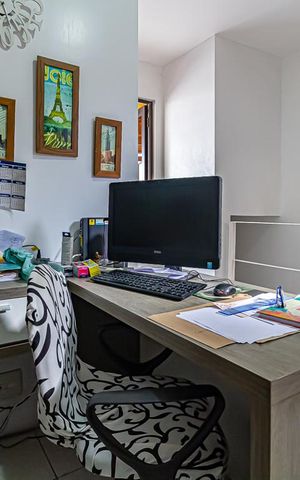Apartamento à venda com 180m², 3 quartos e 1 vaga Apartamento à venda com 180m², 3 quartos e 1 vagaEscritório
