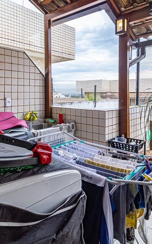 Apartamento à venda com 180m², 3 quartos e 1 vaga Apartamento à venda com 180m², 3 quartos e 1 vagaÁrea de Serviço