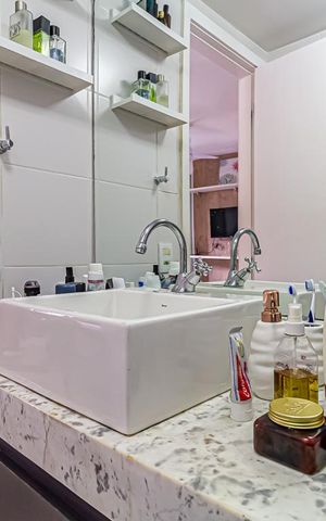 Apartamento à venda com 180m², 3 quartos e 1 vaga Apartamento à venda com 180m², 3 quartos e 1 vagaBanheiro da Suíte 1