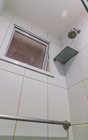 Casa de condomínio à venda com 117m², 4 quartos e 2 vagas Casa de condomínio à venda com 117m², 4 quartos e 2 vagasBanheiro Social 1