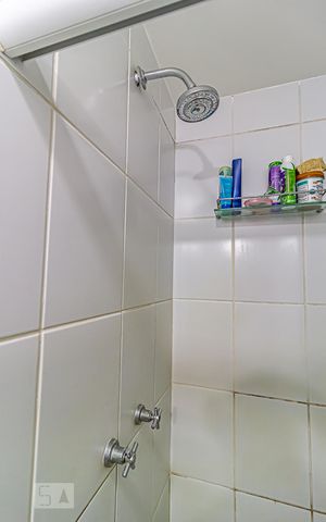 Casa de condomínio à venda com 117m², 4 quartos e 2 vagas Casa de condomínio à venda com 117m², 4 quartos e 2 vagasBanheiro Social 2