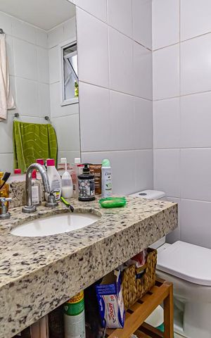 Casa de condomínio à venda com 117m², 4 quartos e 2 vagas Casa de condomínio à venda com 117m², 4 quartos e 2 vagasBanheiro Social 2