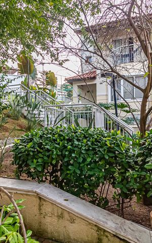 Casa de condomínio à venda com 117m², 4 quartos e 2 vagas Casa de condomínio à venda com 117m², 4 quartos e 2 vagasVista da Sala
