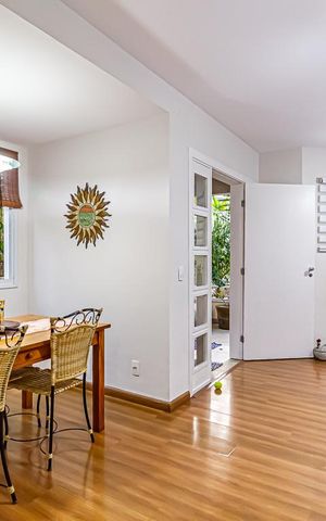 Casa de condomínio à venda com 117m², 4 quartos e 2 vagas Casa de condomínio à venda com 117m², 4 quartos e 2 vagasSala