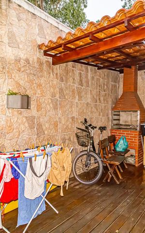 Casa de condomínio à venda com 117m², 4 quartos e 2 vagas Casa de condomínio à venda com 117m², 4 quartos e 2 vagasEspaço Gourmet