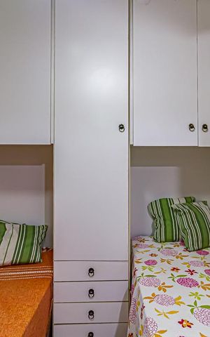 Casa de condomínio à venda com 117m², 4 quartos e 2 vagas Casa de condomínio à venda com 117m², 4 quartos e 2 vagasQuarto 1