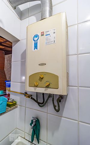 Casa de condomínio à venda com 117m², 4 quartos e 2 vagas Casa de condomínio à venda com 117m², 4 quartos e 2 vagasAquecedor