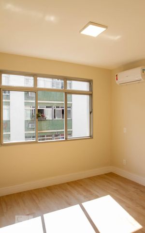 Apartamento à venda com 110m², 3 quartos e 1 vaga Apartamento à venda com 110m², 3 quartos e 1 vagaQuarto 1