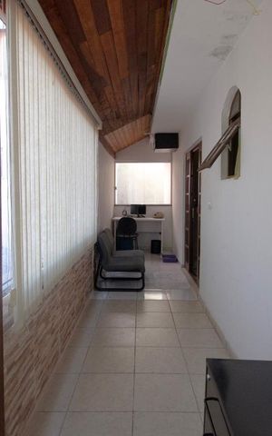 Casa para alugar com 256m², 5 quartos e 3 vagas Casa para alugar com 256m², 5 quartos e 3 vagasCorredor