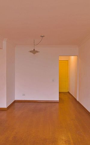 Apartamento à venda com 75m², 3 quartos e 1 vaga Apartamento à venda com 75m², 3 quartos e 1 vagaSala
