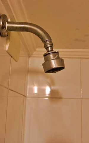 Apartamento à venda com 75m², 3 quartos e 1 vaga Apartamento à venda com 75m², 3 quartos e 1 vagaBanheiro