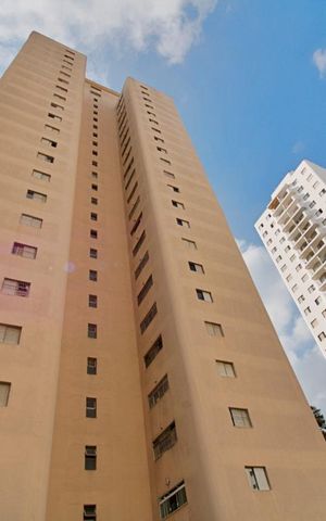 Apartamento à venda com 75m², 3 quartos e 1 vaga Apartamento à venda com 75m², 3 quartos e 1 vagaFachada