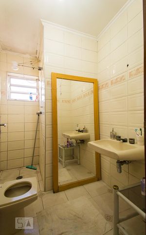 Casa à venda com 160m², 3 quartos e 4 vagasBanheiro