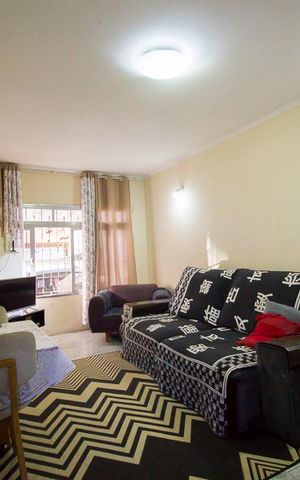 Casa à venda com 160m², 3 quartos e 4 vagasSala