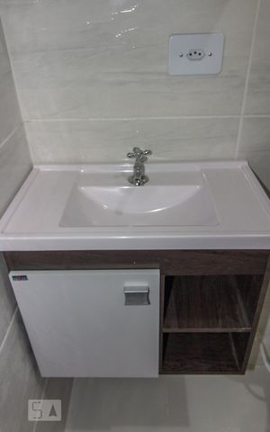 Apartamento à venda com 34m², 1 quarto e sem vagaBanheiro