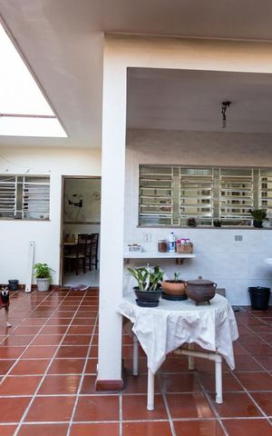 Casa à venda com 400m², 2 quartos e 5 vagasQuintal