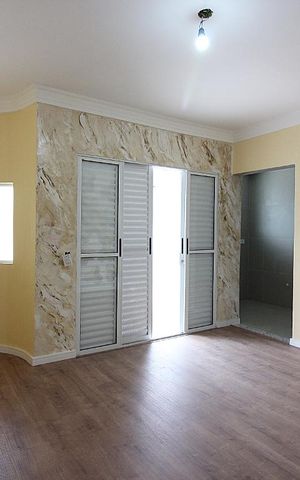 Casa à venda com 212m², 3 quartos e 2 vagasQuarto 1 - Suíte