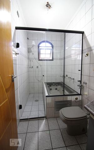 Casa à venda com 212m², 3 quartos e 2 vagasBanheiro Social