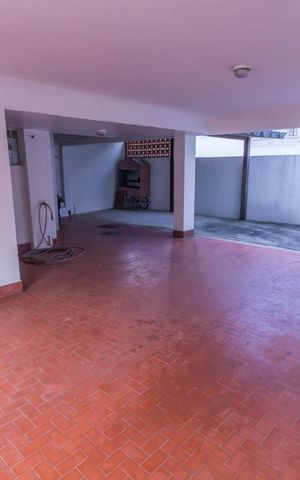Casa à venda com 310m², 3 quartos e 3 vagasGaragem